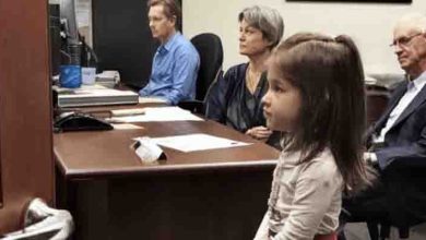 Photo of Greedy Heirs Tried to Earn Favor with Grandpa to Inherit More — Their Jaws Dropped When the Lawyer Read the Will